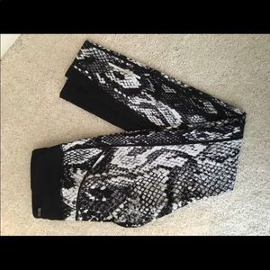 NWOT RARE Nike epic pro